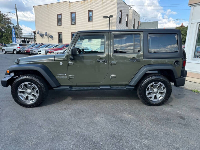 2015 Jeep Wrangler Unlimited Sport photo 9