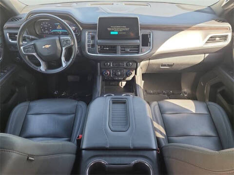 2023 Chevrolet Suburban LT