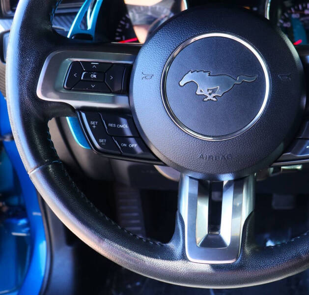 2017 Ford Mustang V6