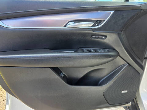 2017 Cadillac XT5 Premium Luxury