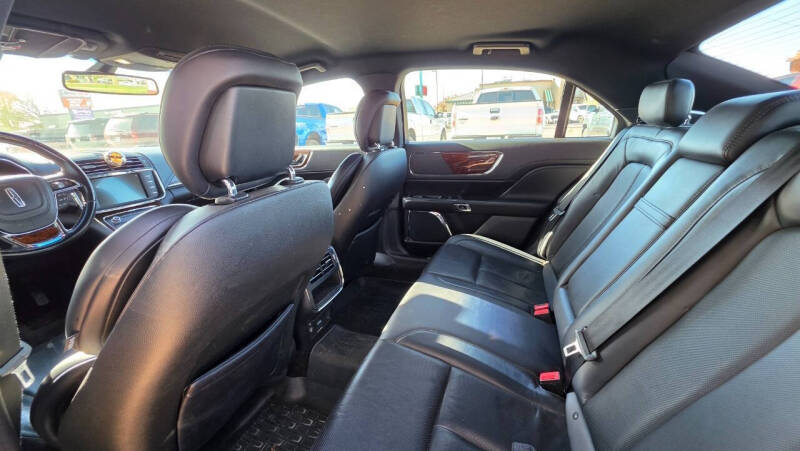 2018 Lincoln Continental Select