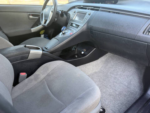 2015 Toyota Prius Two