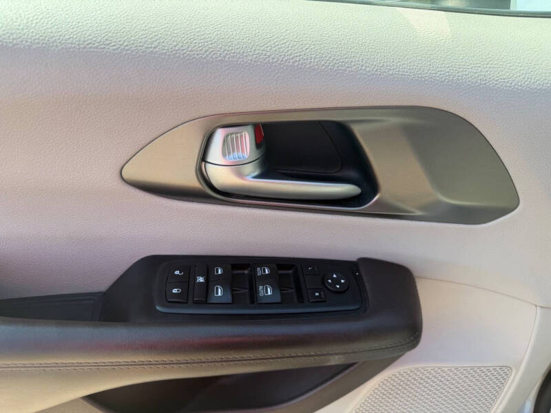 2017 Chrysler Pacifica Touring