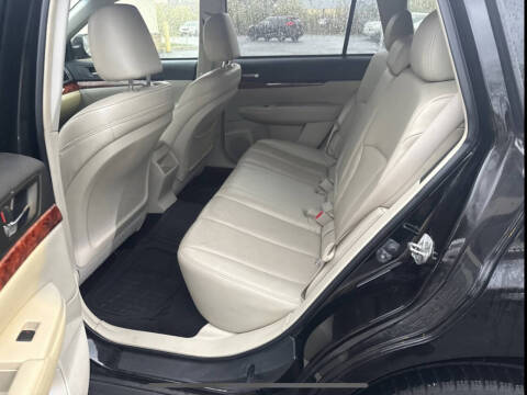 2010 Subaru Outback 2.5i Limited