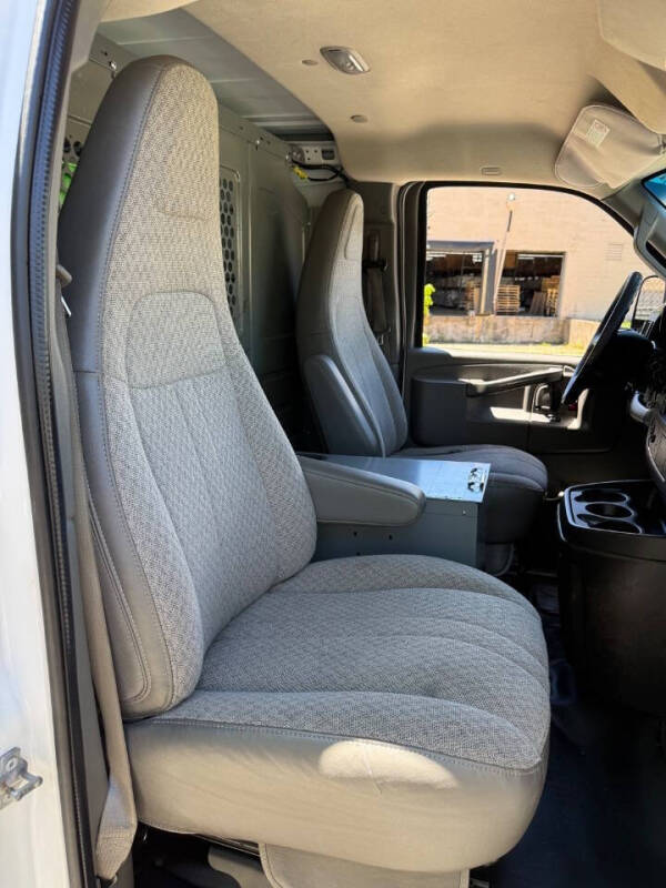2016 Chevrolet Express 2500