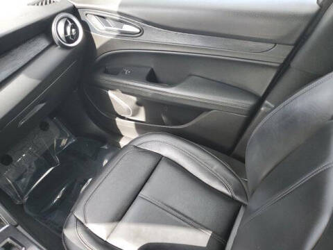 2022 Alfa Romeo Stelvio Sprint