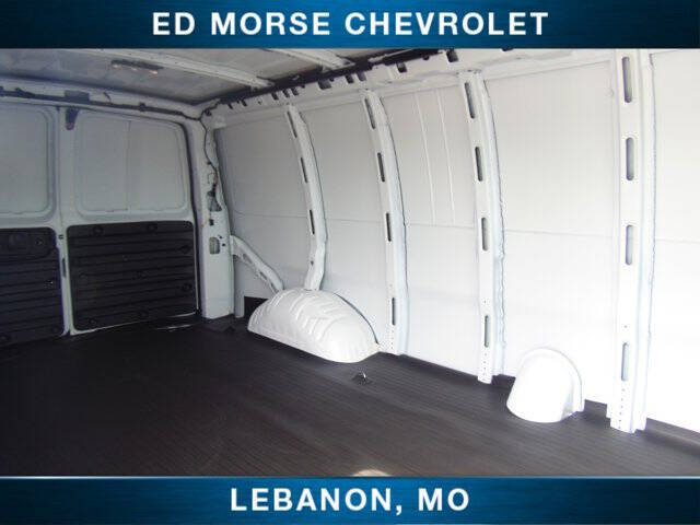 2025 Chevrolet Express 2500