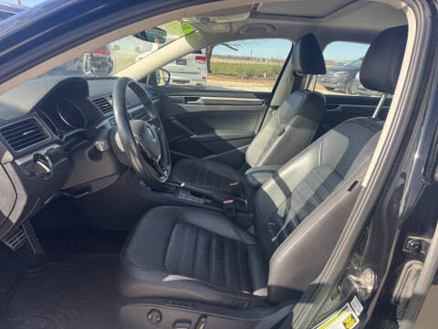 2016 Volkswagen Passat 1.8T SEL