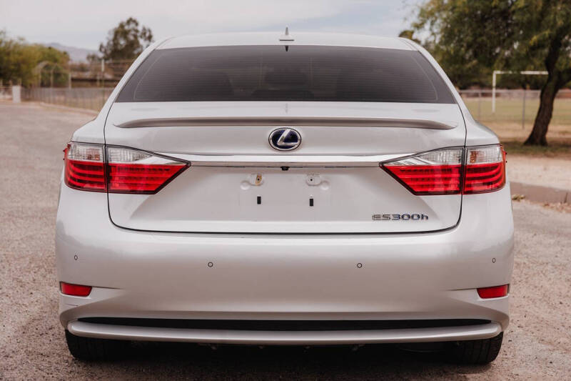 2013 Lexus ES 300h
