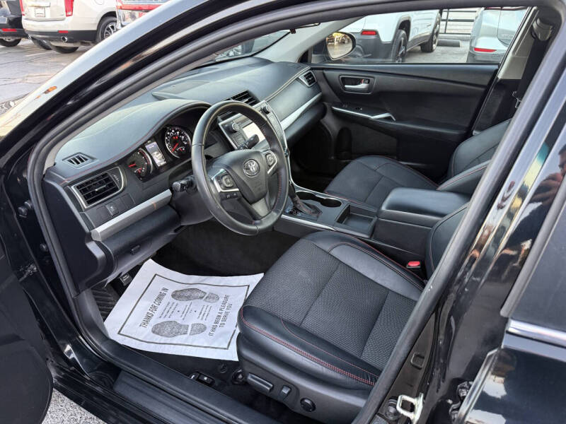 2016 Toyota Camry SE