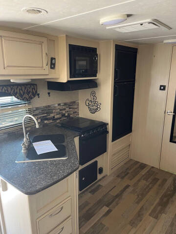 2017 Winnebago Minnie