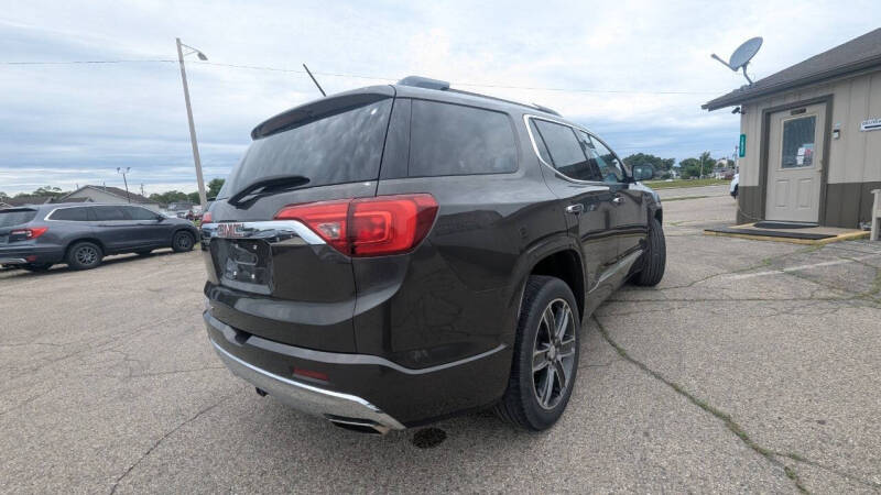 2019 GMC Acadia Denali