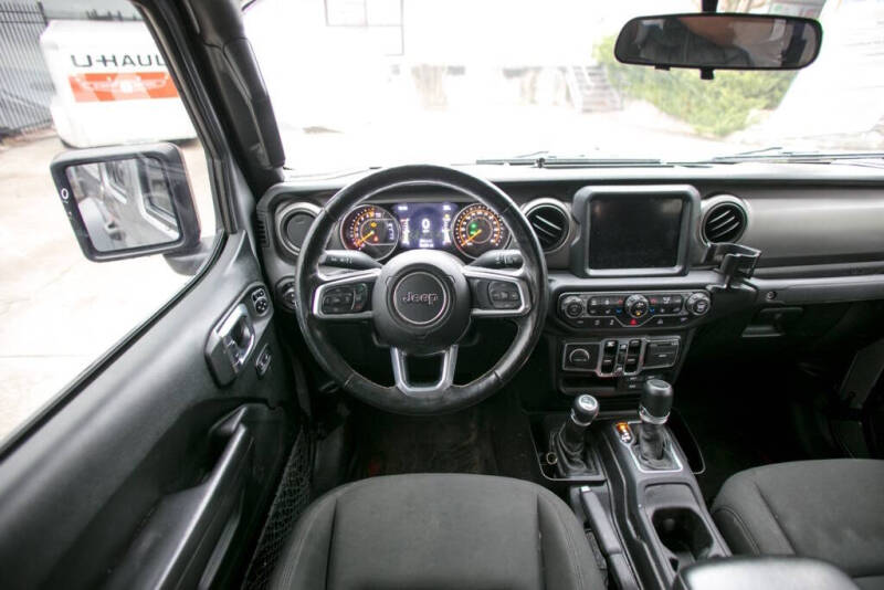 2020 Jeep Gladiator Sport