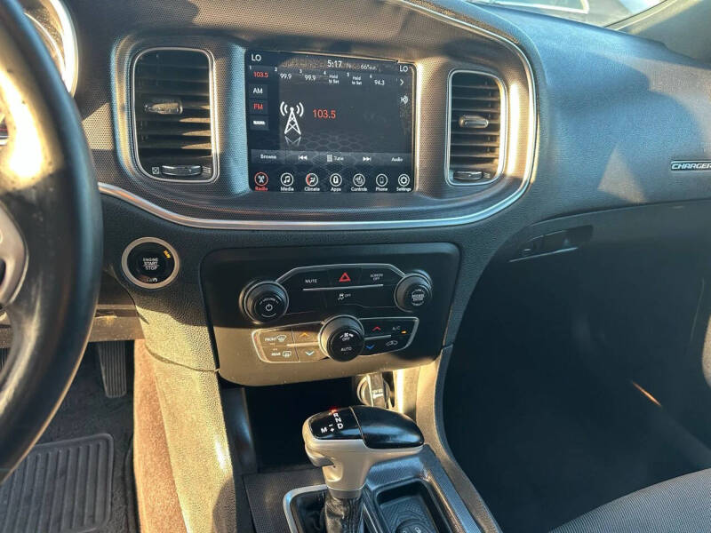 2017 Dodge Charger SXT