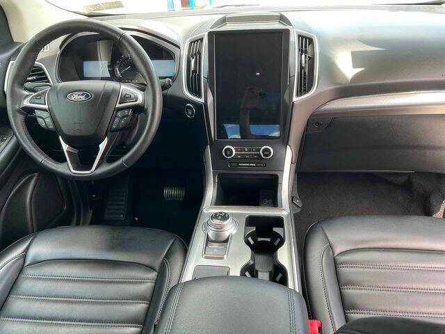 2022 Ford Edge