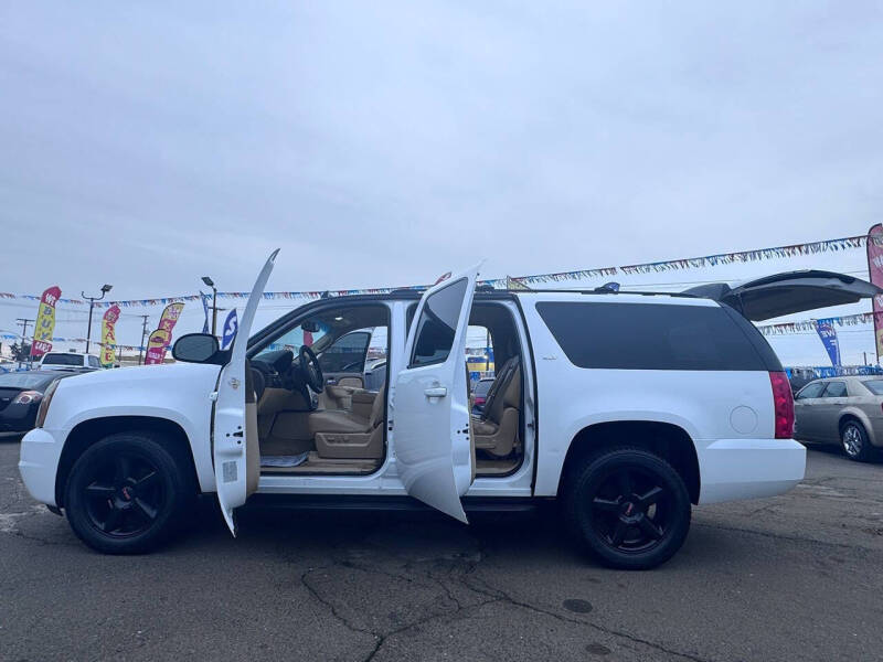 2011 GMC Yukon XL SLT