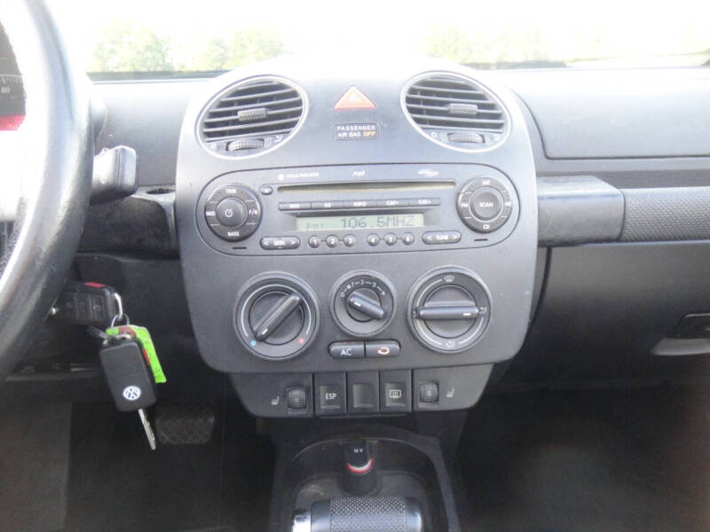 2007 Volkswagen New Beetle Convertible Triple White