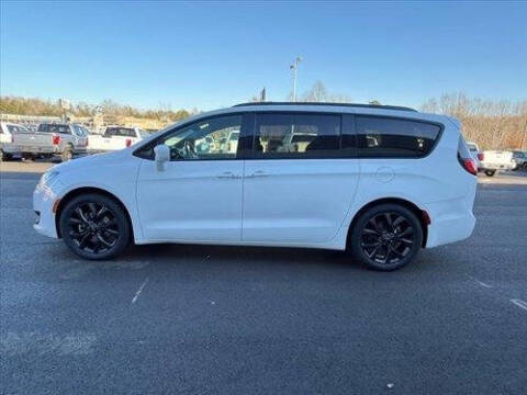 2018 Chrysler Pacifica Touring Plus