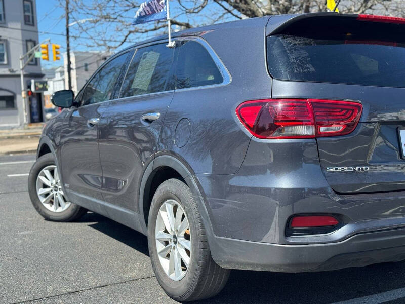 2019 Kia Sorento LX