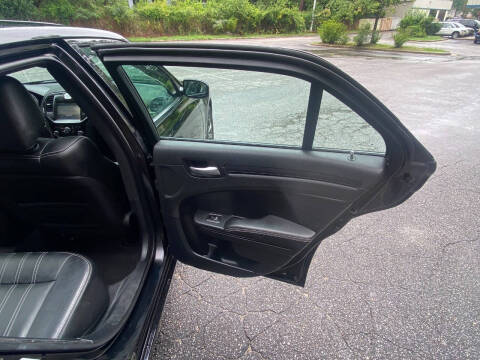 2014 Chrysler 300 S