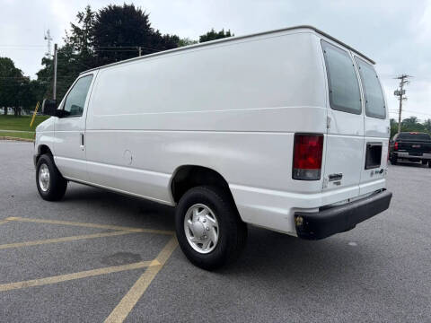 2011 Ford E-Series E-250