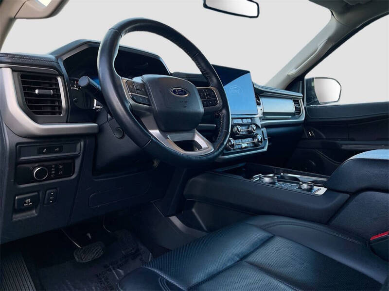 2023 Ford Expedition MAX XLT