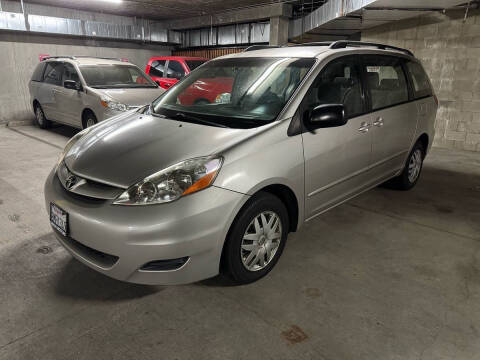 2007 Toyota Sienna CE 7-Passenger