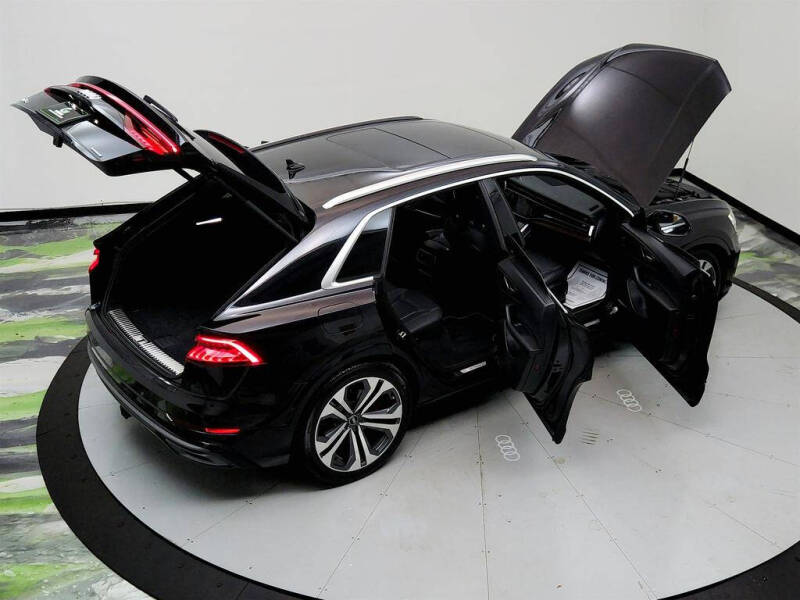 2021 Audi Q8 quattro Prestige 55 TFSI