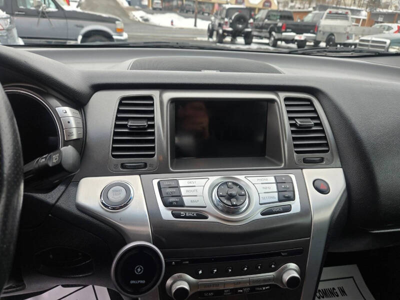 2011 Nissan Murano LE