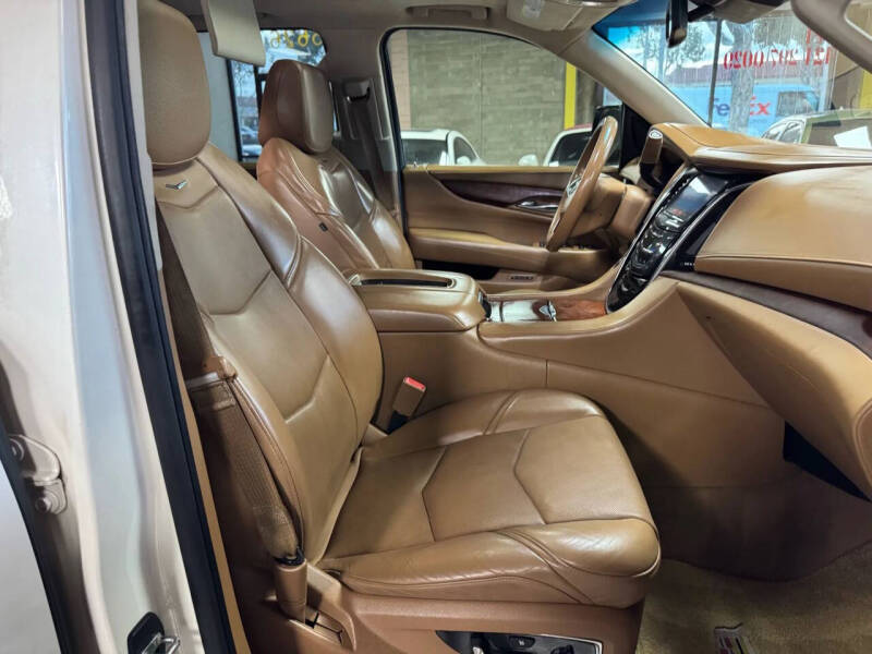 2015 Cadillac Escalade ESV Platinum