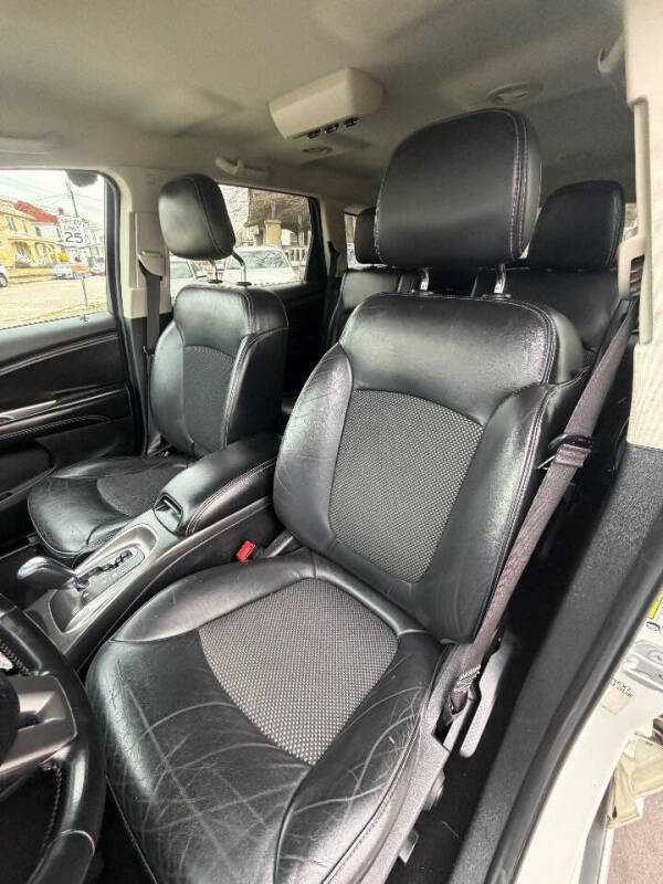 2019 Dodge Journey Crossroad