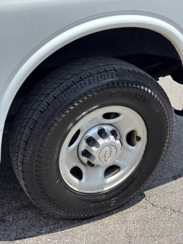 2017 Chevrolet Express 2500