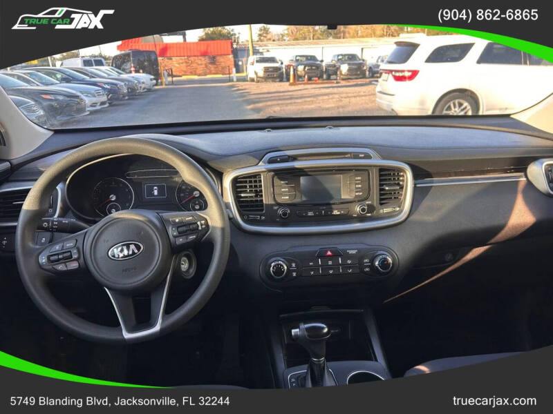 2017 Kia Sorento LX V6