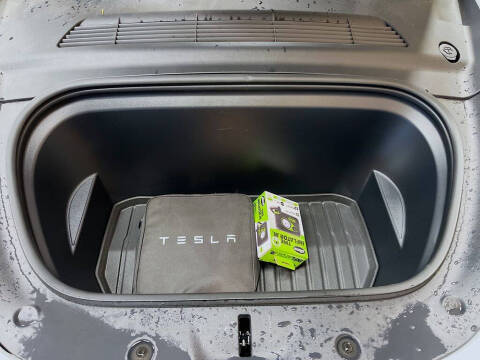 2025 Tesla Model Y Long Range