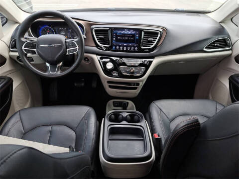 2019 Chrysler Pacifica Touring L