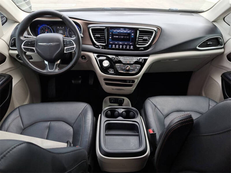 2019 Chrysler Pacifica Touring L