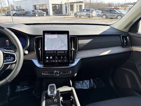 2025 Volvo XC90 B6 Plus Bright Theme 7P