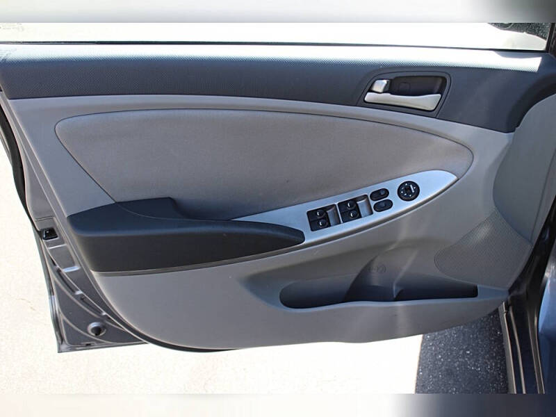 2015 Hyundai Accent GLS