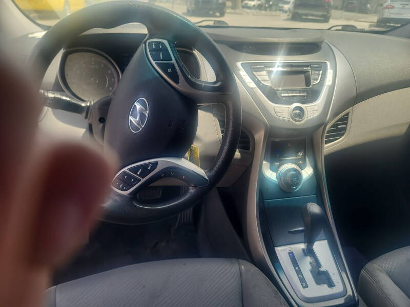 2011 Hyundai Elantra GLS