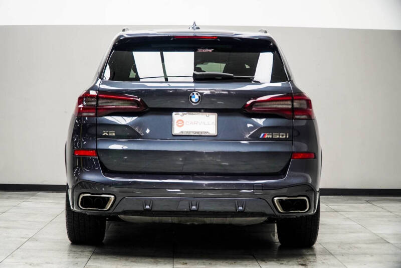2022 BMW X5 M50i
