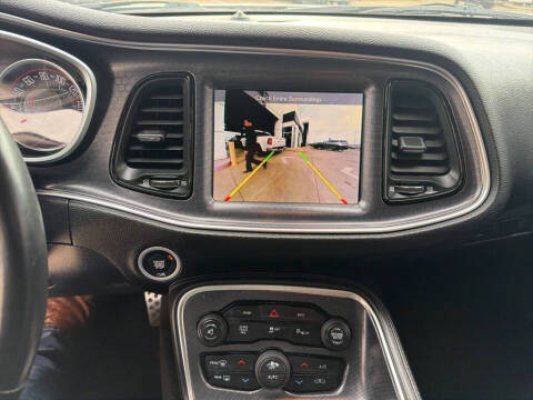 2016 Dodge Challenger SXT