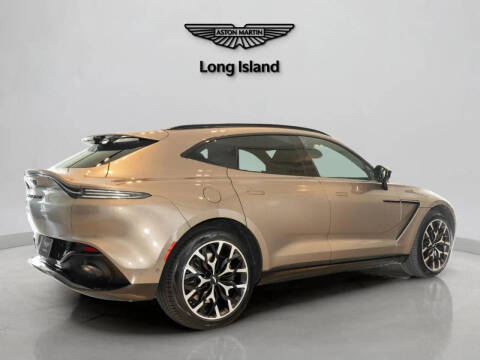 2023 Aston Martin DBX