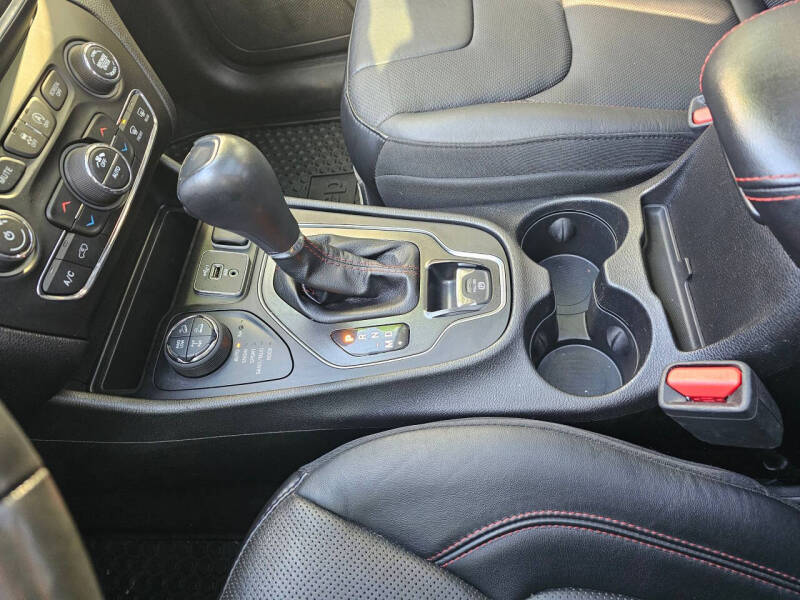 2019 Jeep Cherokee Trailhawk Elite