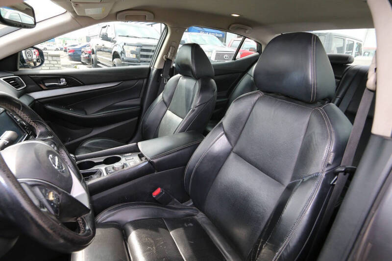 2016 Nissan Maxima 3.5 SV