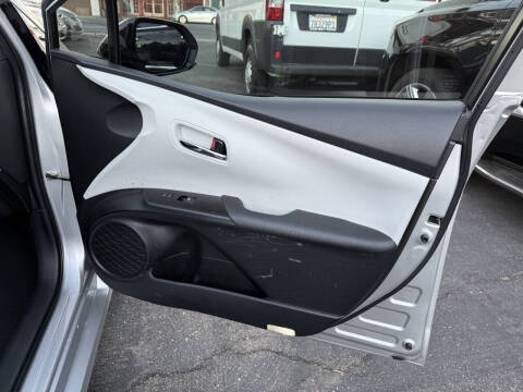 2017 Toyota Prius Two Eco