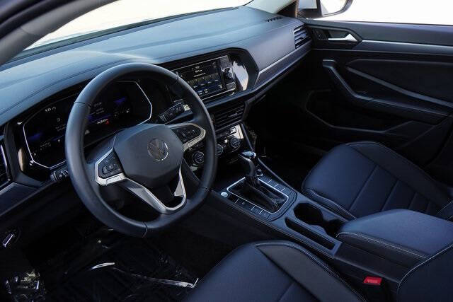 2023 Volkswagen Jetta SE