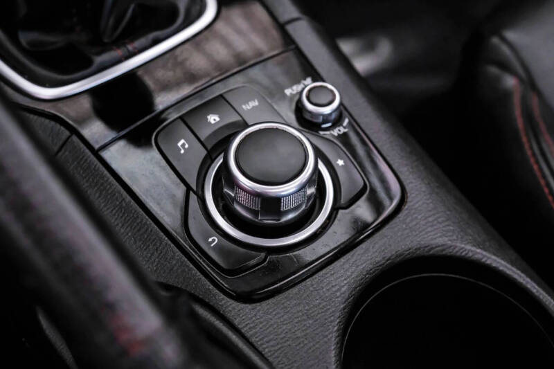 2015 Mazda MAZDA3 i Grand Touring