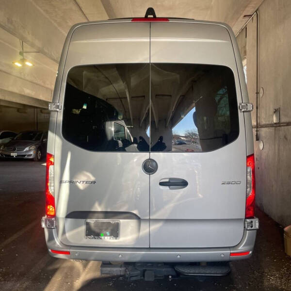 2022 Mercedes-Benz Sprinter Passenger Van Base photo 5