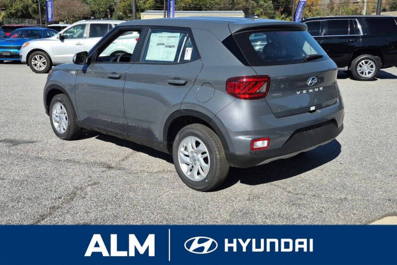 2026 Hyundai Venue SE