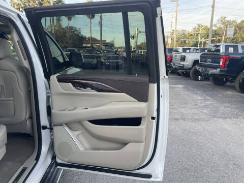 2016 Cadillac Escalade ESV Luxury Collection